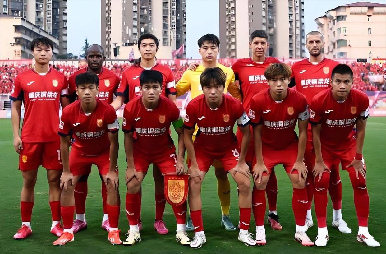 重庆力帆备战中超联赛，球队士气高涨的简单介绍